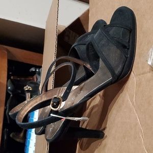 NIB $390 Mascaro heels